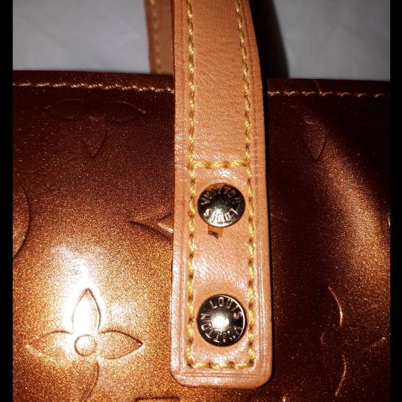 **SOLD**Louis Vuitton Bronze Monogram Vernis Reade - Picture 4 of 6